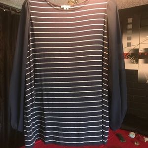 “EUC”NAVY BLUE WHITE STRIPED TUNIC-SHEER SLEEVES